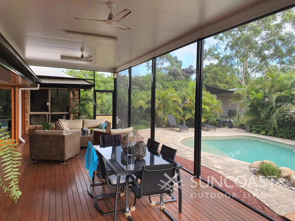 Enclosed patio area with Pool Safe screens